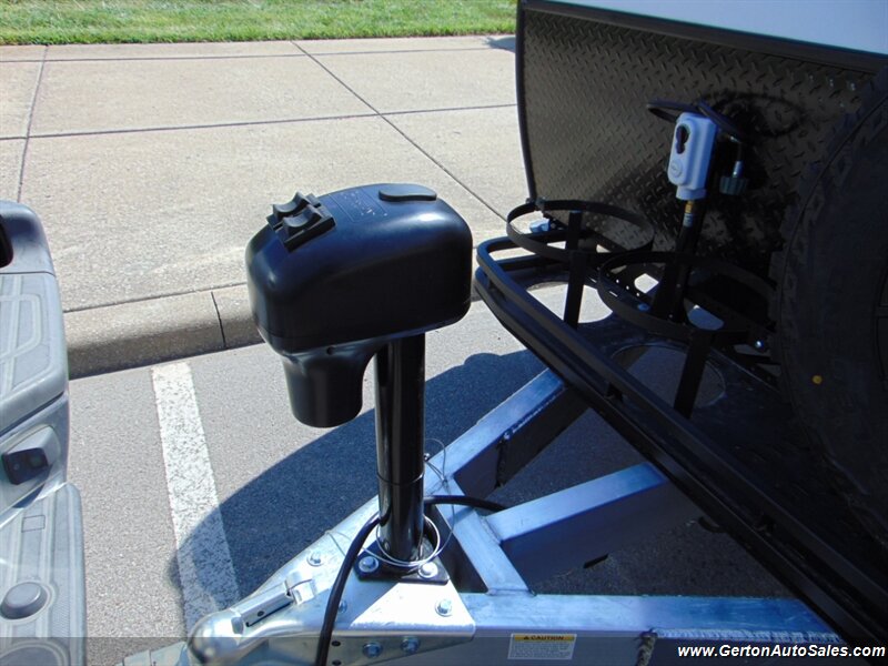 2027 Encore RV Venu 17TB Power Up Package - Photo 10 - Mount Vernon, IN 47620