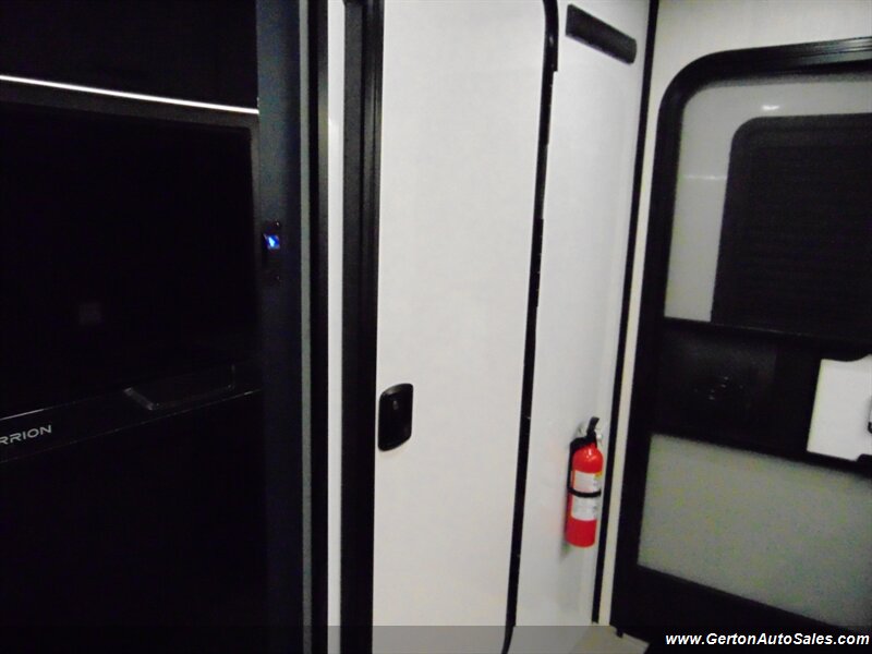 2027 Encore RV Venu 17TB Power Up Package - Photo 44 - Mount Vernon, IN 47620