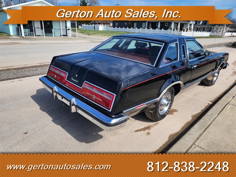 1977 Ford Thunderbird 12