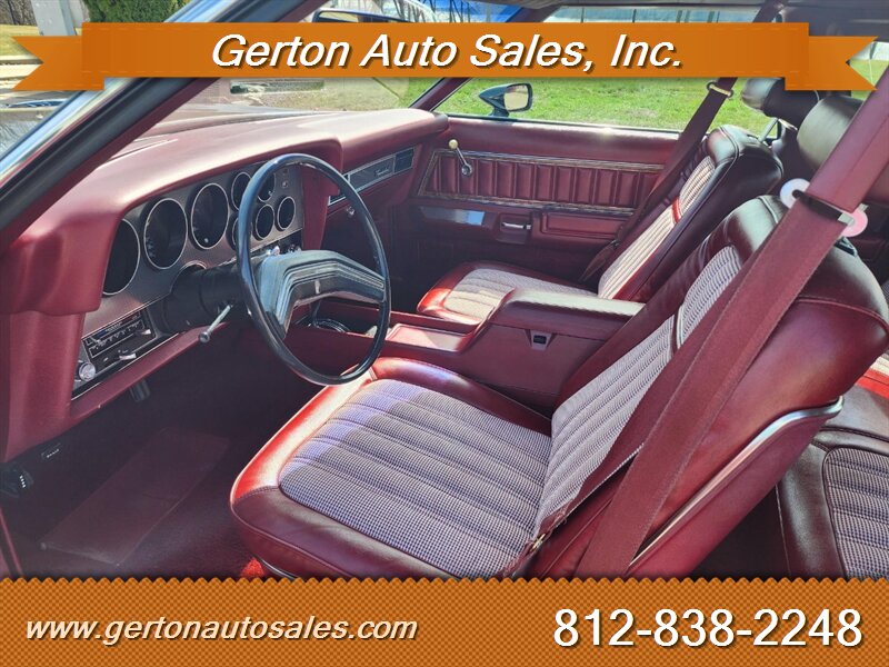 1977 Ford Thunderbird 20