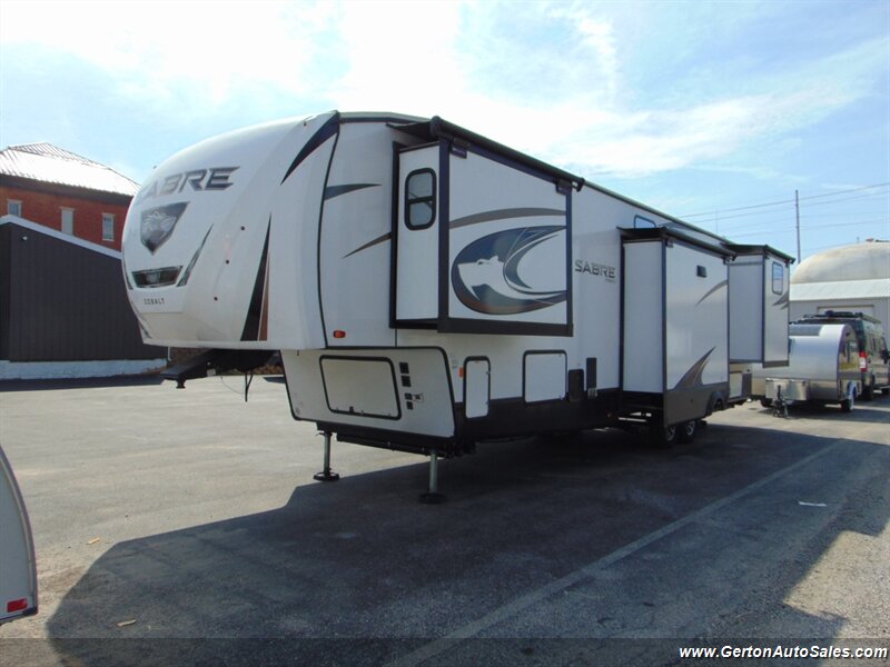 2023 Forest River Sabre Cobalt 350BH - Photo 7 - Mount Vernon, IN 47620