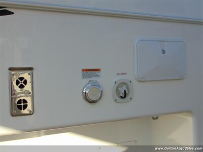 2025 Northern Lite 9-6 LE Wet Bath   - Photo 29 - Mount Vernon, IN 47620