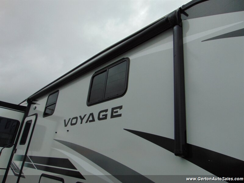 2021 Winnebago Voyage 3134RL - Photo 41 - Mount Vernon, IN 47620