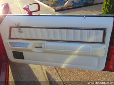 1977 FORD THUNDERBIRD Lipstick Edition   - Photo 26 - Mount Vernon, IN 47620