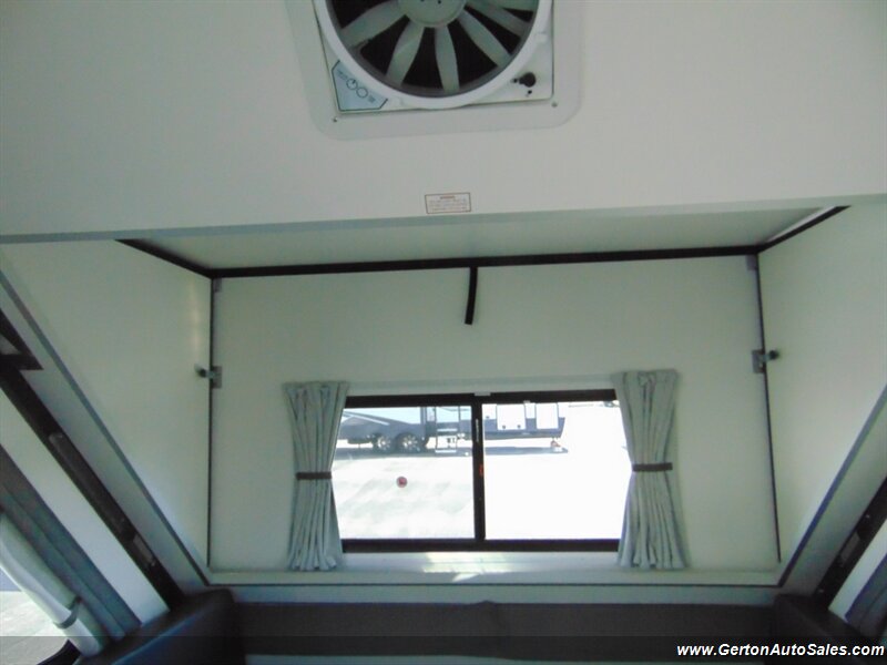 2027 Aliner Classic Rear Sofa - Photo 18 - Mount Vernon, IN 47620