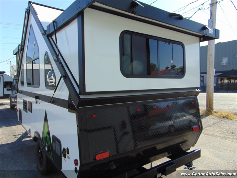 2027 Aliner Expedition Rear Sofa - Photo 5 - Mount Vernon, IN 47620