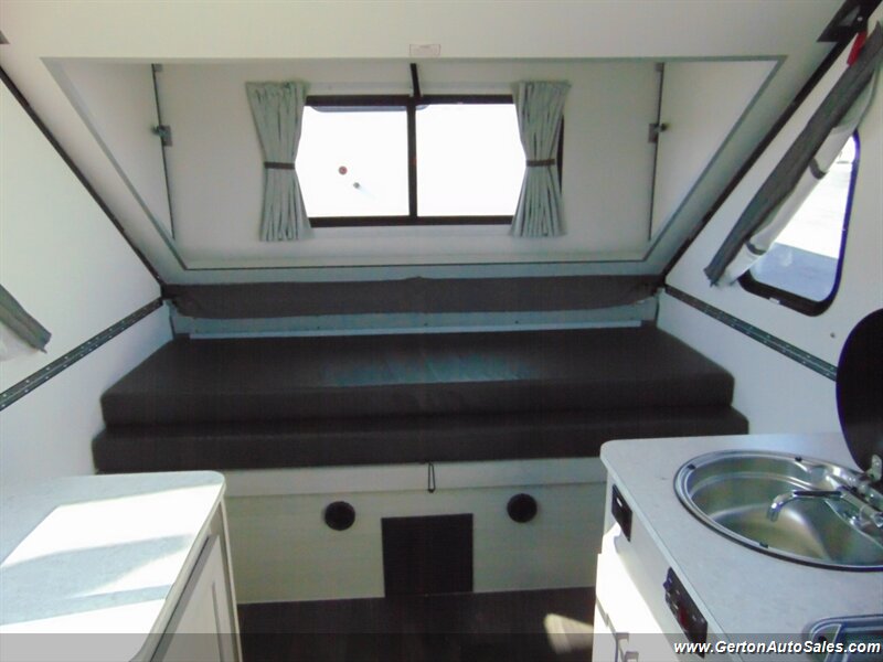 2027 Aliner Expedition Rear Sofa - Photo 21 - Mount Vernon, IN 47620
