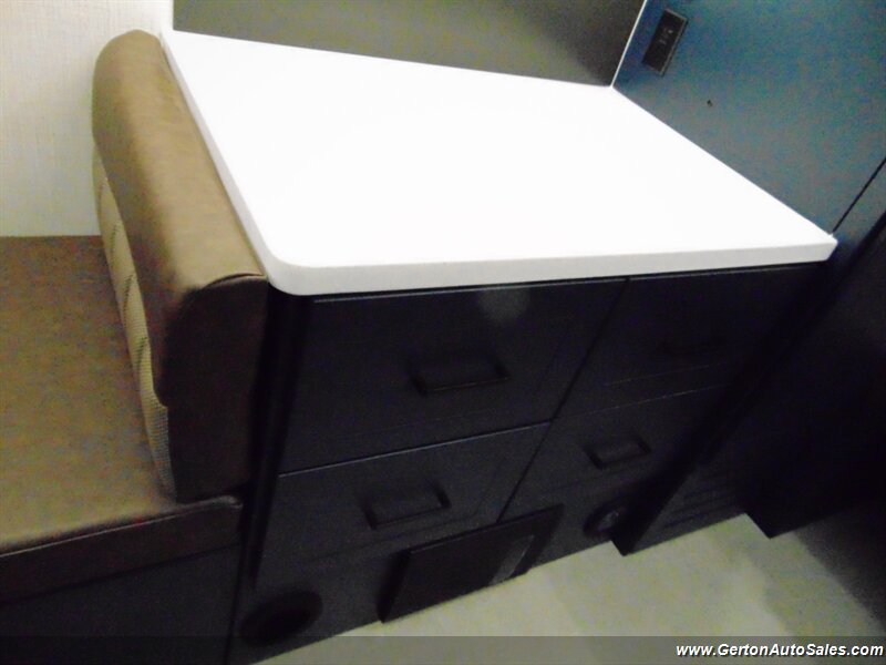 2027 Encore RV Venu 17TB Power Plus and Overland Packages - Photo 26 - Mount Vernon, IN 47620