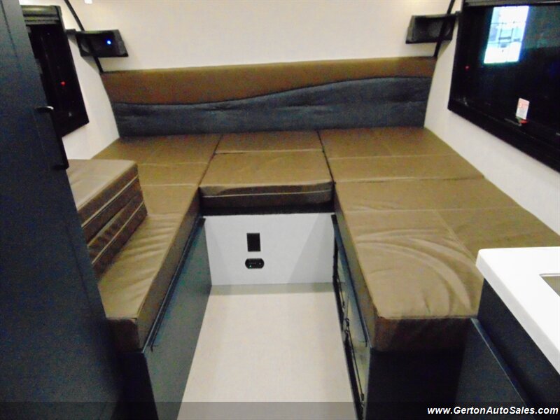 2027 Encore RV Venu 17TB Power Plus and Overland Packages - Photo 40 - Mount Vernon, IN 47620