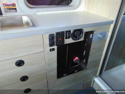 2024 Winnebago Solis Pocket 36B   - Photo 19 - Mount Vernon, IN 47620