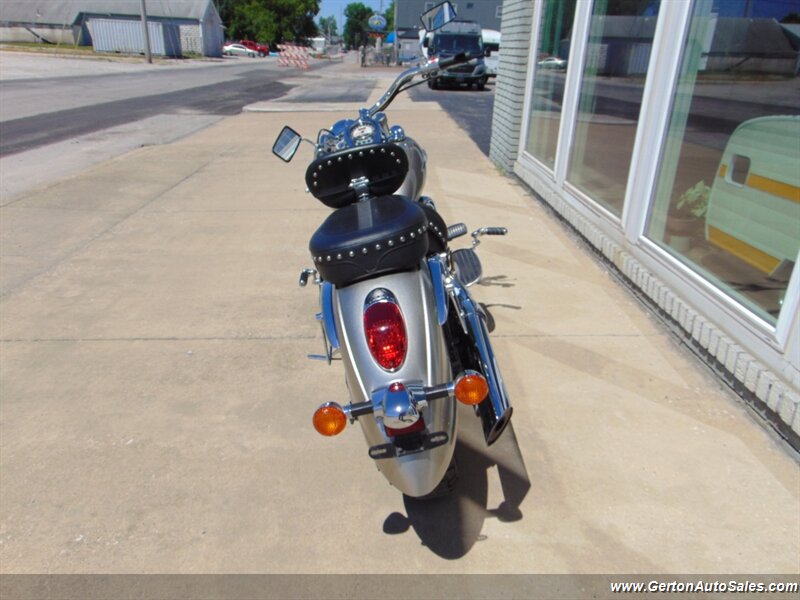 2007 Kawasaki Vulcan VN900B Classic - Photo 4 - Mount Vernon, IN 47620