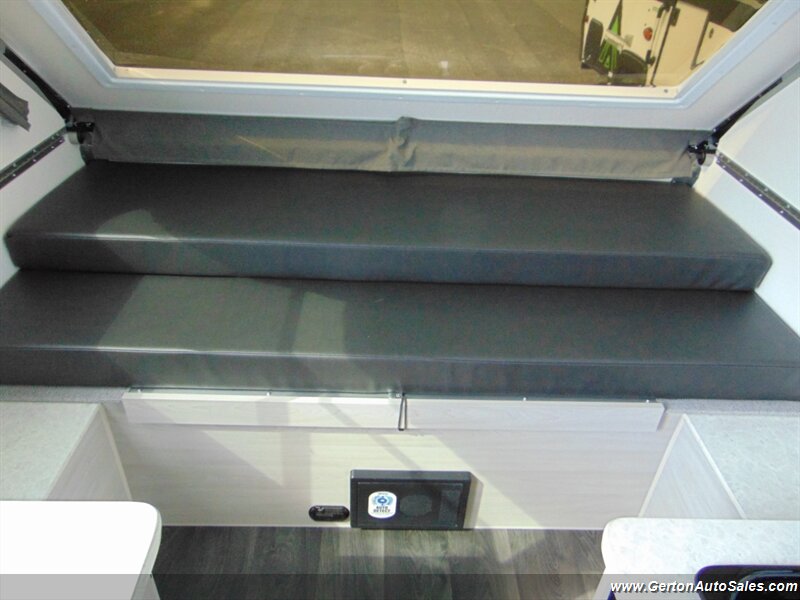 2027 Aliner Ranger 12 Rear Sofa - Photo 18 - Mount Vernon, IN 47620