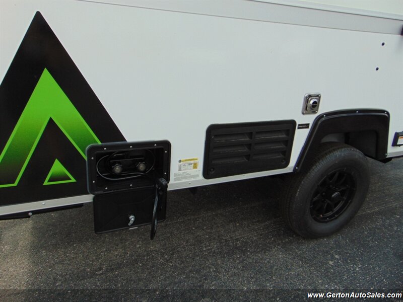 2027 Aliner Ranger 12 Rear Sofa - Photo 13 - Mount Vernon, IN 47620