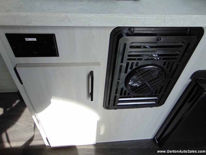 2027 Aliner Ranger 12 Rear Sofa - Photo 21 - Mount Vernon, IN 47620