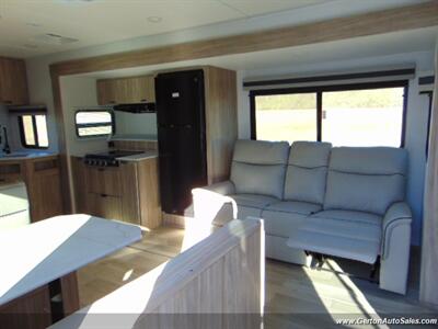 2024 Winnebago ACCESS 25ML   - Photo 9 - Mount Vernon, IN 47620