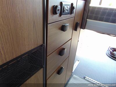 2025 WINNEBAGO REVEL 44E Power Max   - Photo 29 - Mount Vernon, IN 47620