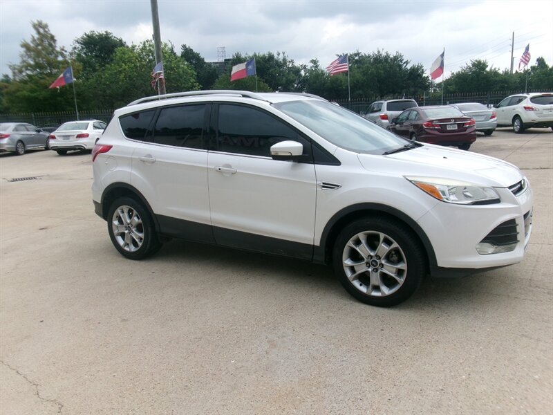 2014 Ford Escape Titanium - Photo 15 - Houston, TX 77040