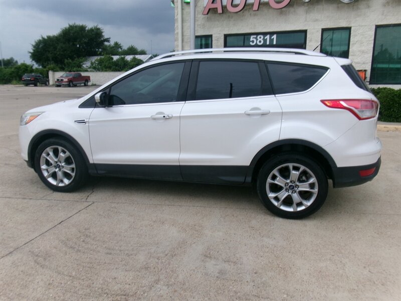 2014 Ford Escape Titanium - Photo 6 - Houston, TX 77040