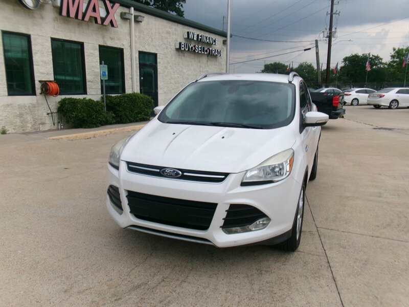 2014 Ford Escape Titanium - Photo 2 - Houston, TX 77040