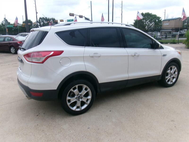 2014 Ford Escape Titanium - Photo 22 - Houston, TX 77040