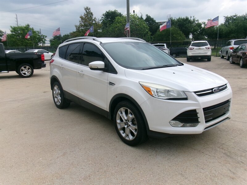 2014 Ford Escape Titanium - Photo 30 - Houston, TX 77040