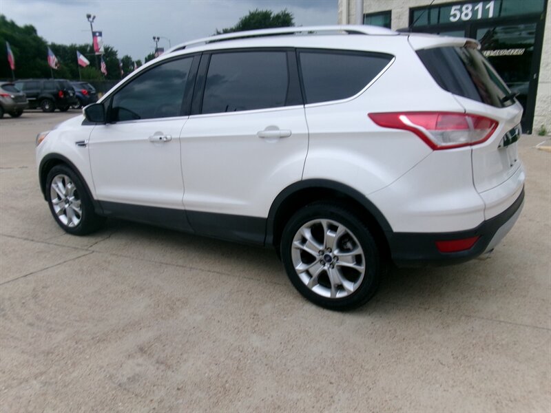 2014 Ford Escape Titanium - Photo 4 - Houston, TX 77040