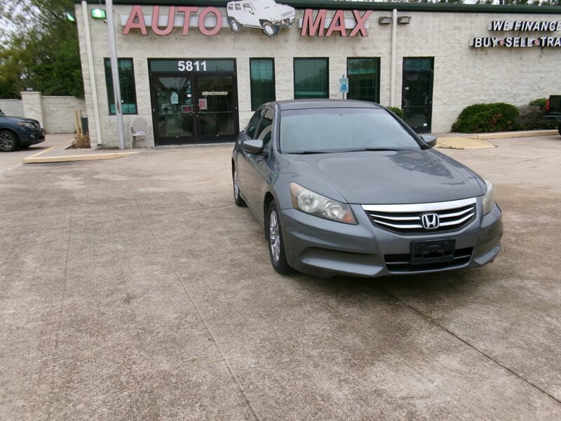 2012 Honda Accord LX-P photo 31