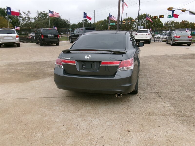 2012 Honda Accord LX-P photo 18