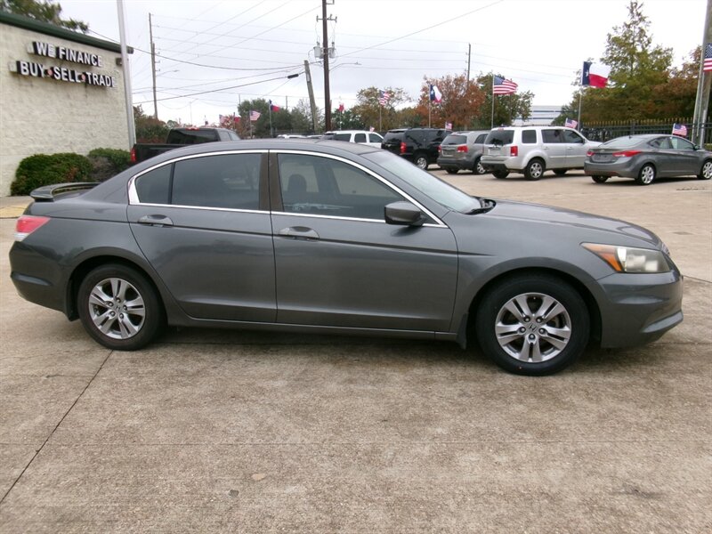 2012 Honda Accord LX-P photo 27