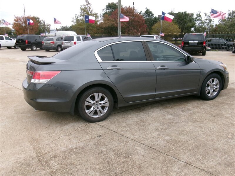 2012 Honda Accord LX-P photo 22