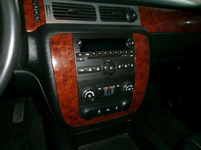 2013 Chevrolet Tahoe LS   - Photo 19 - Houston, TX 77040