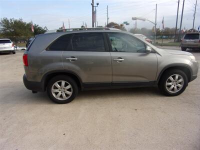 2012 Kia Sorento LX   - Photo 17 - Houston, TX 77040