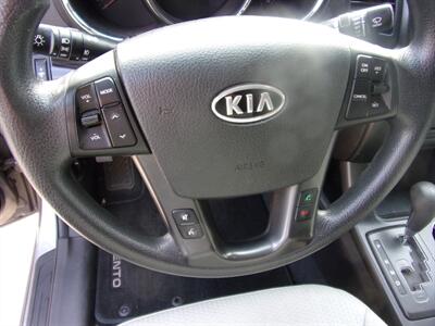 2012 Kia Sorento LX   - Photo 32 - Houston, TX 77040