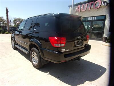 2005 Toyota Sequoia SR5   - Photo 5 - Houston, TX 77040