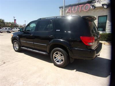 2005 Toyota Sequoia SR5   - Photo 17 - Houston, TX 77040