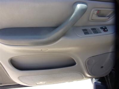 2005 Toyota Sequoia SR5   - Photo 40 - Houston, TX 77040