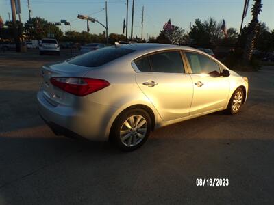 2014 Kia Forte EX   - Photo 9 - Houston, TX 77040