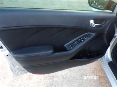 2014 Kia Forte EX   - Photo 31 - Houston, TX 77040