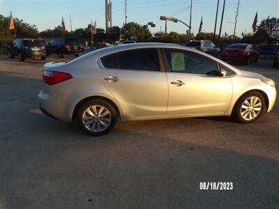 2014 Kia Forte EX   - Photo 7 - Houston, TX 77040