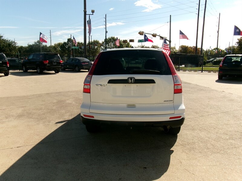 2011 Honda CR-V SE photo 17