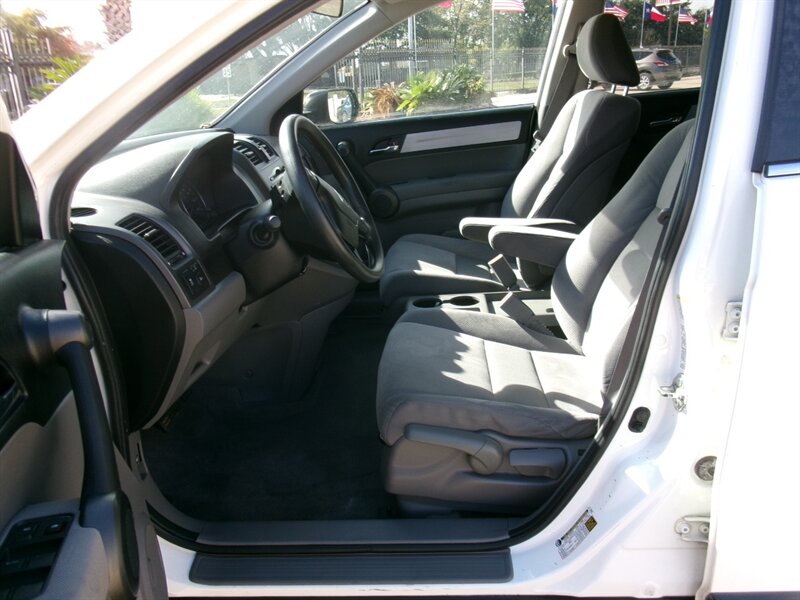 2011 Honda CR-V SE photo 48