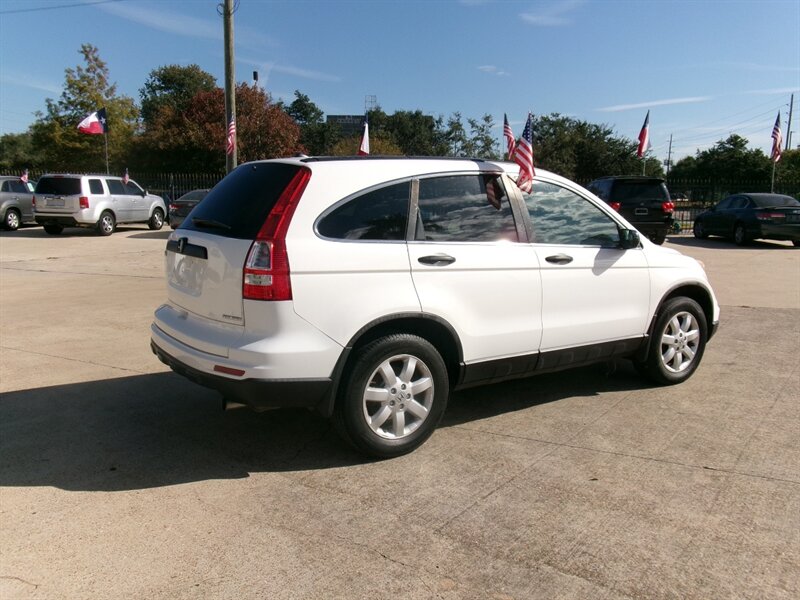 2011 Honda CR-V SE photo 29