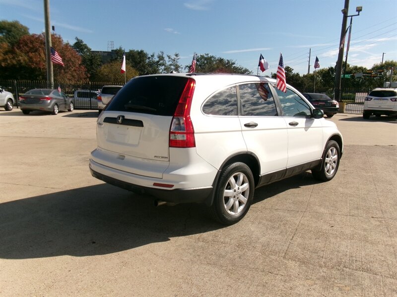 2011 Honda CR-V SE photo 28