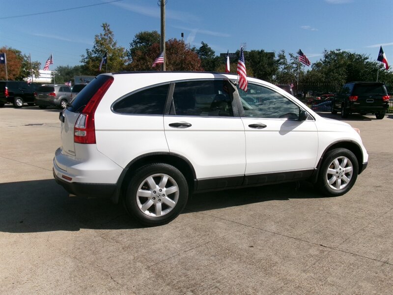 2011 Honda CR-V SE photo 30