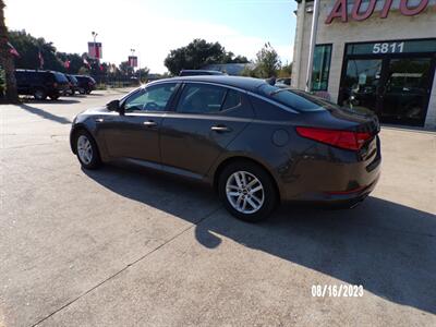 2014 Kia Optima LX   - Photo 8 - Houston, TX 77040