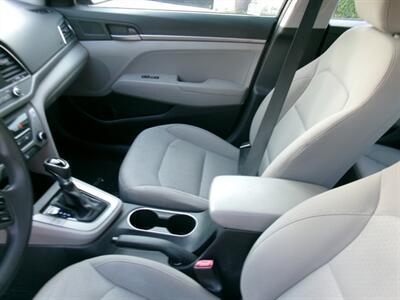 2017 Hyundai ELANTRA SE   - Photo 25 - Houston, TX 77040