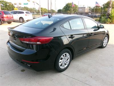 2017 Hyundai ELANTRA SE   - Photo 18 - Houston, TX 77040