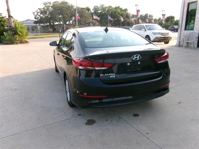 2017 Hyundai ELANTRA SE   - Photo 12 - Houston, TX 77040