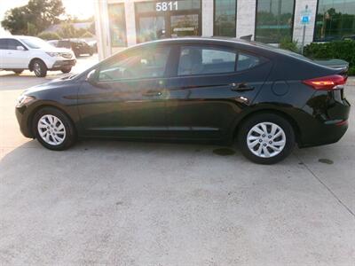 2017 Hyundai ELANTRA SE   - Photo 8 - Houston, TX 77040