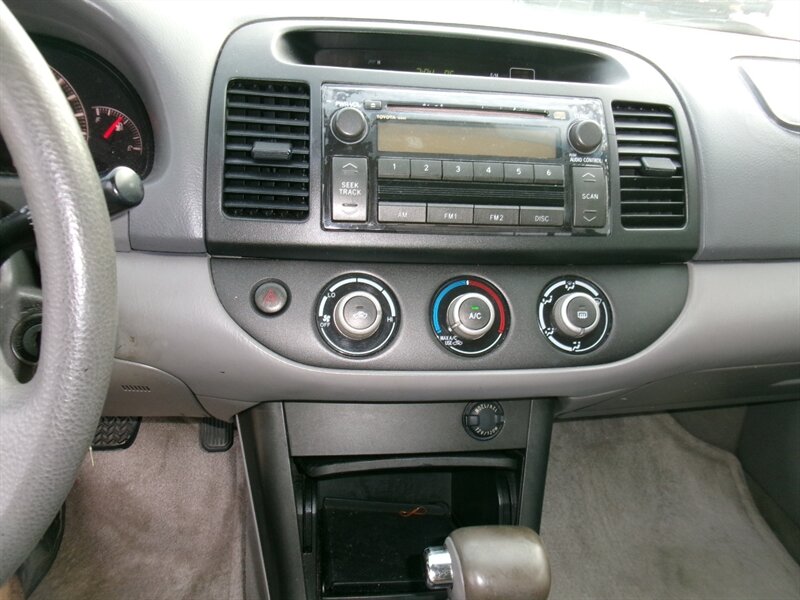 2005 Toyota Camry LE - Photo 20 - Houston, TX 77040